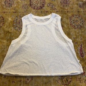 Lululemon crop top
